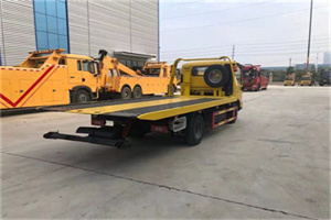 秦淮非事故拖车